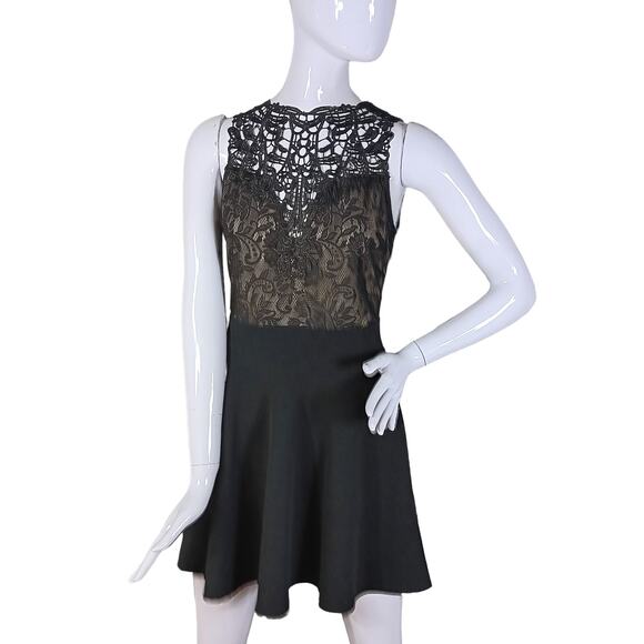 Windsor Mini Lace Dress Size Large Black Fit and Flare - Picture 1 of 9